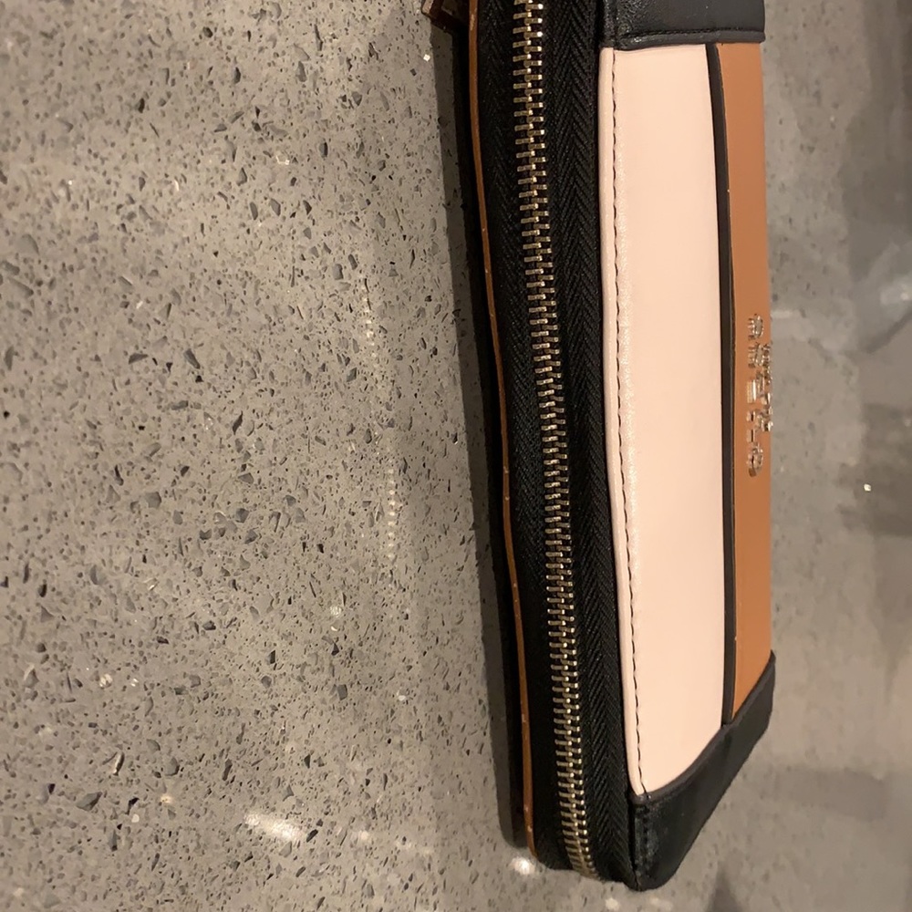Guess wallet - Picture 6 of 7